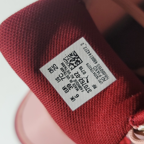 PUMA BIG KID PINK SNEAKERS  BURGUNDY RS 9.8 SESAME STREET 50TH ANNIVERSARY SZ 7 - Picture 6 of 12